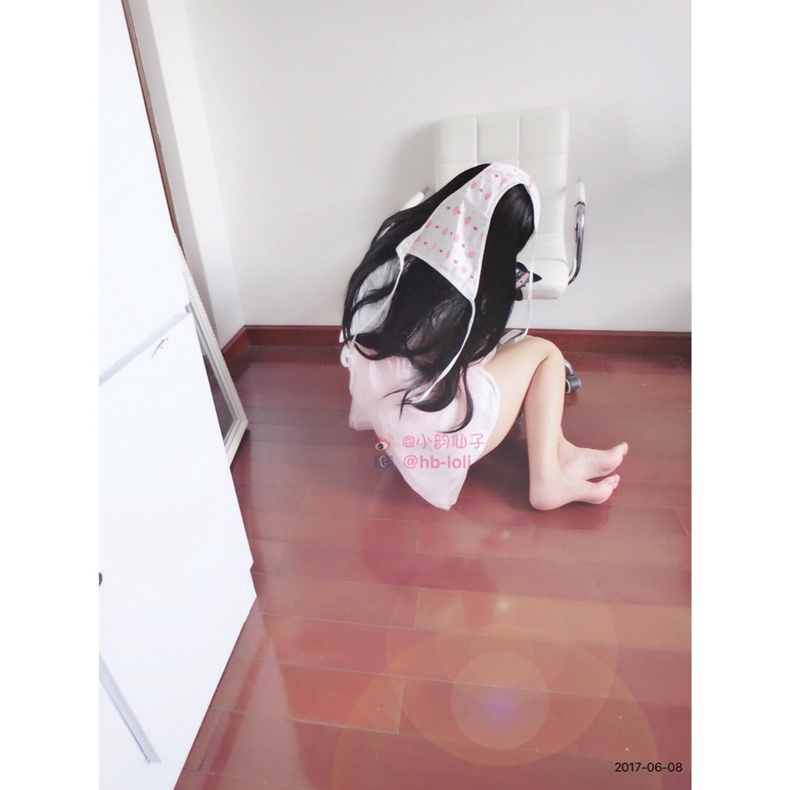 丝足 9
