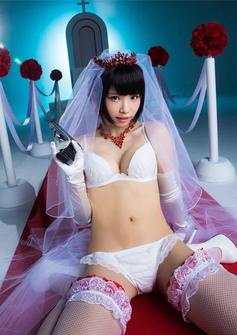 enako 7