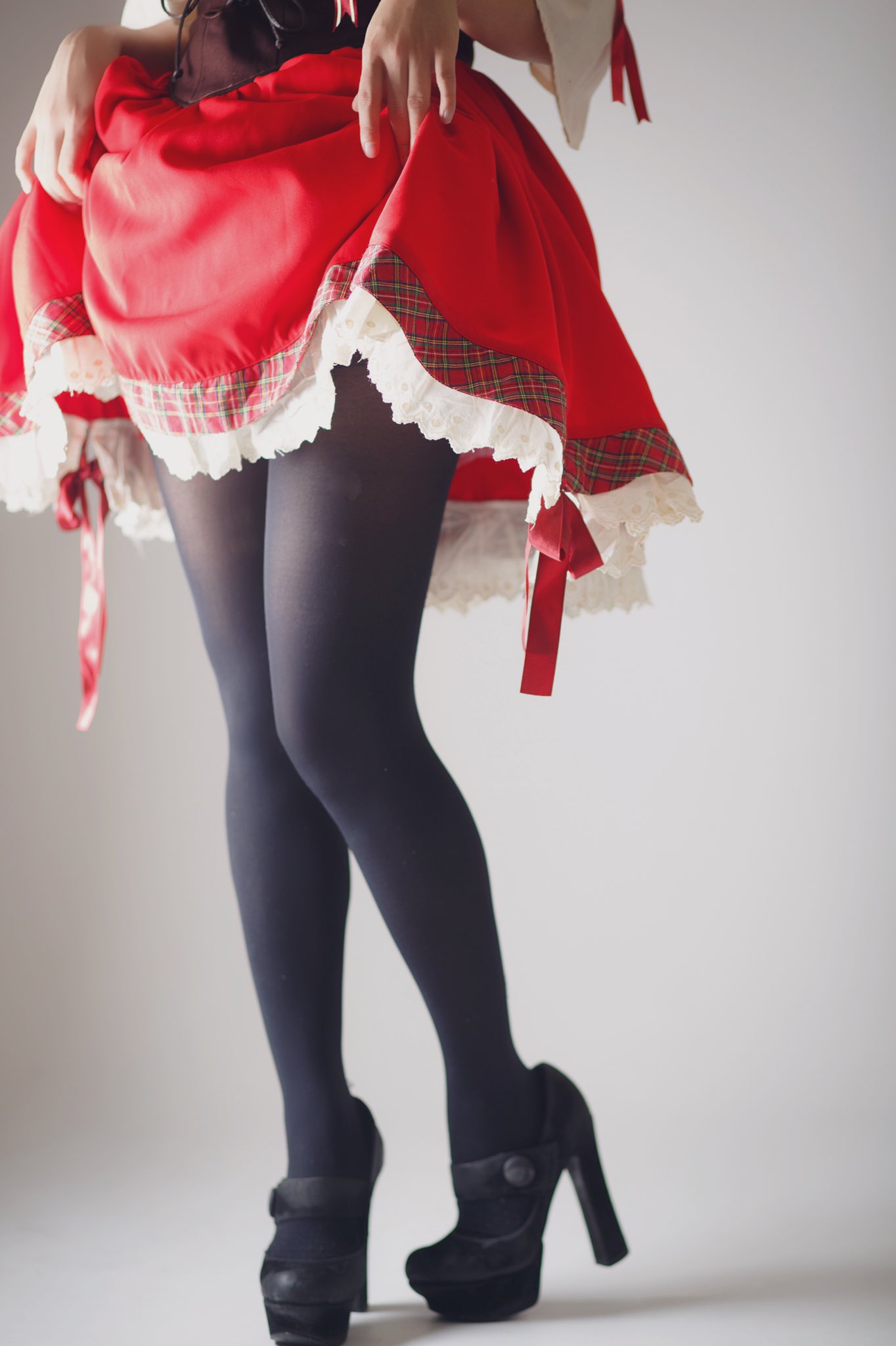 enako 7