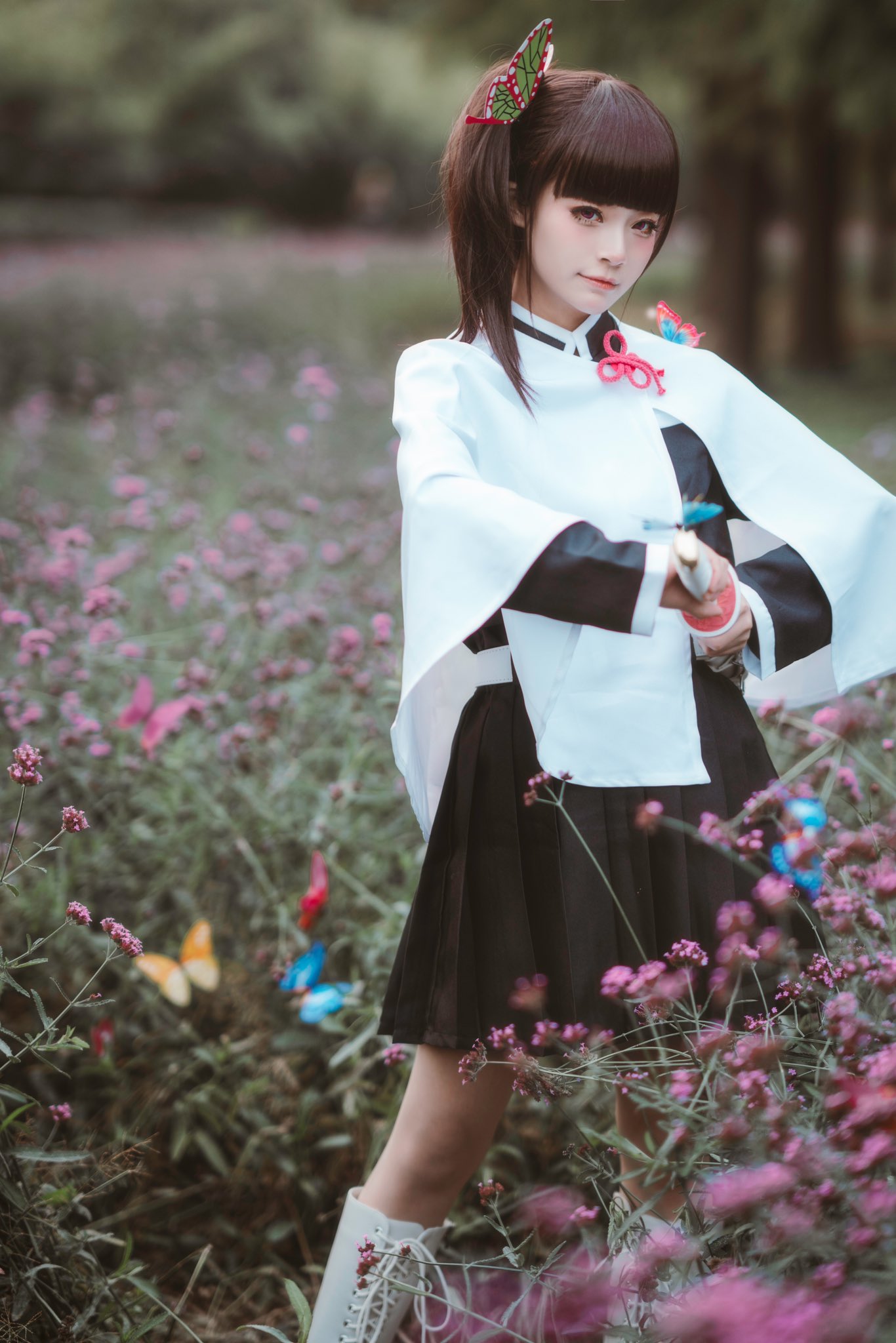 enako 4