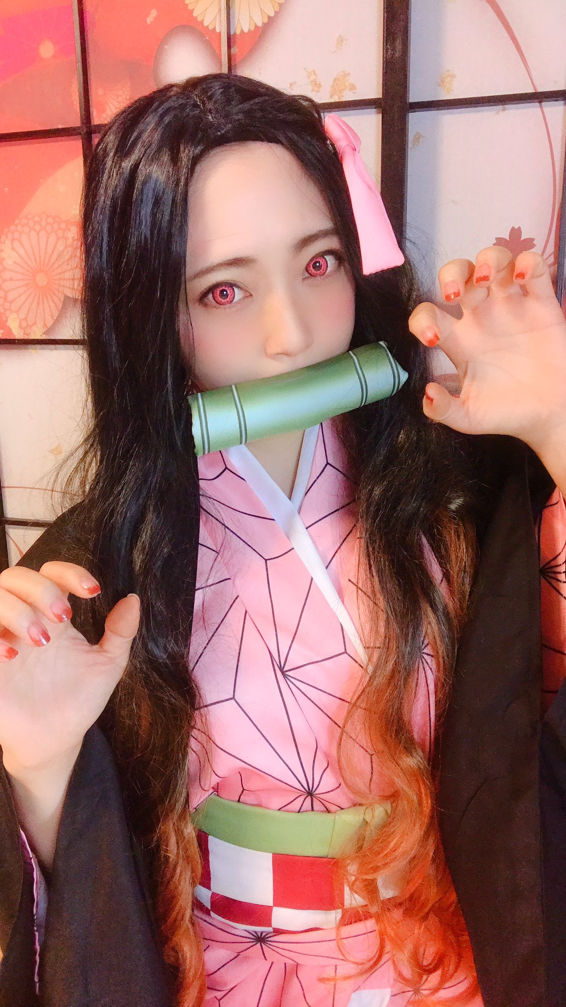 enako 3