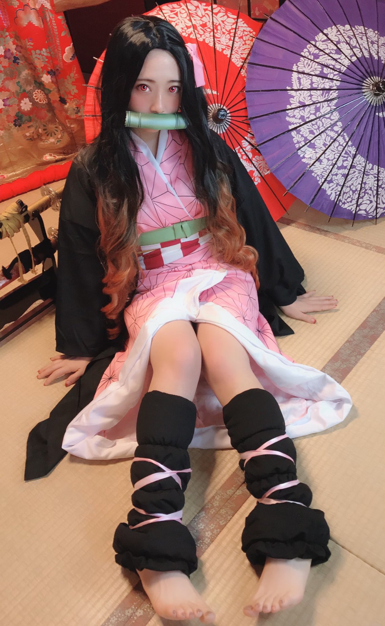 enako 4