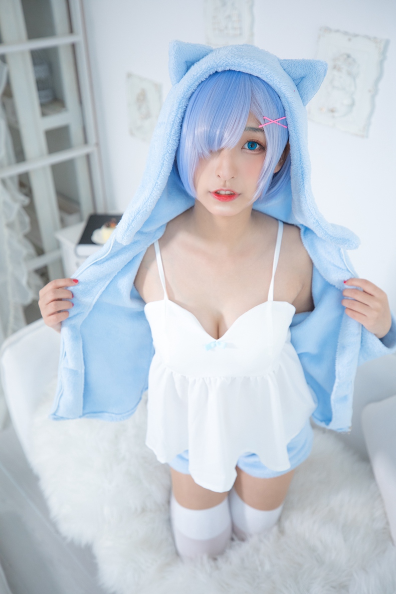 白丝 2