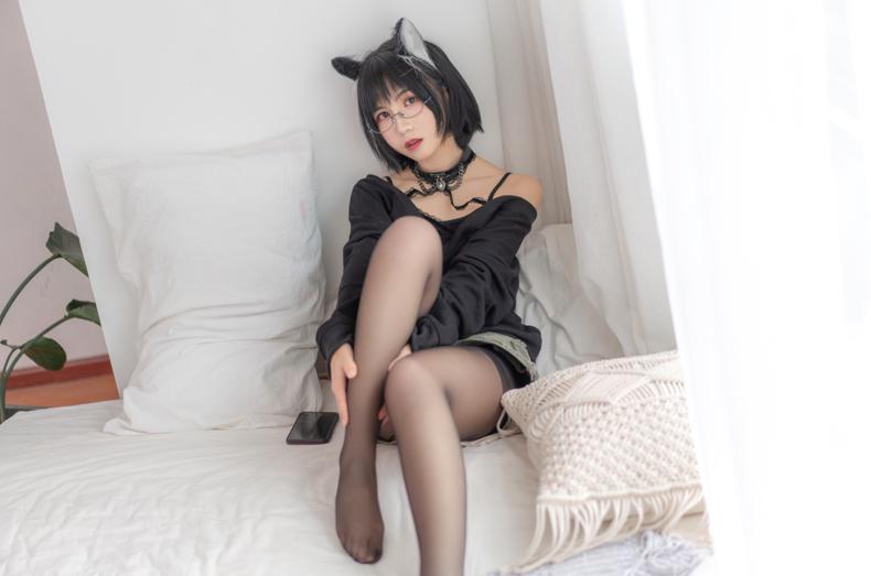 逐月SU 3