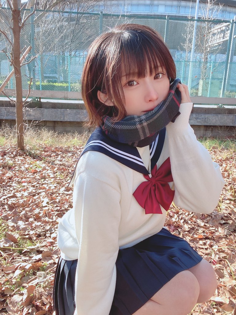 enako 11